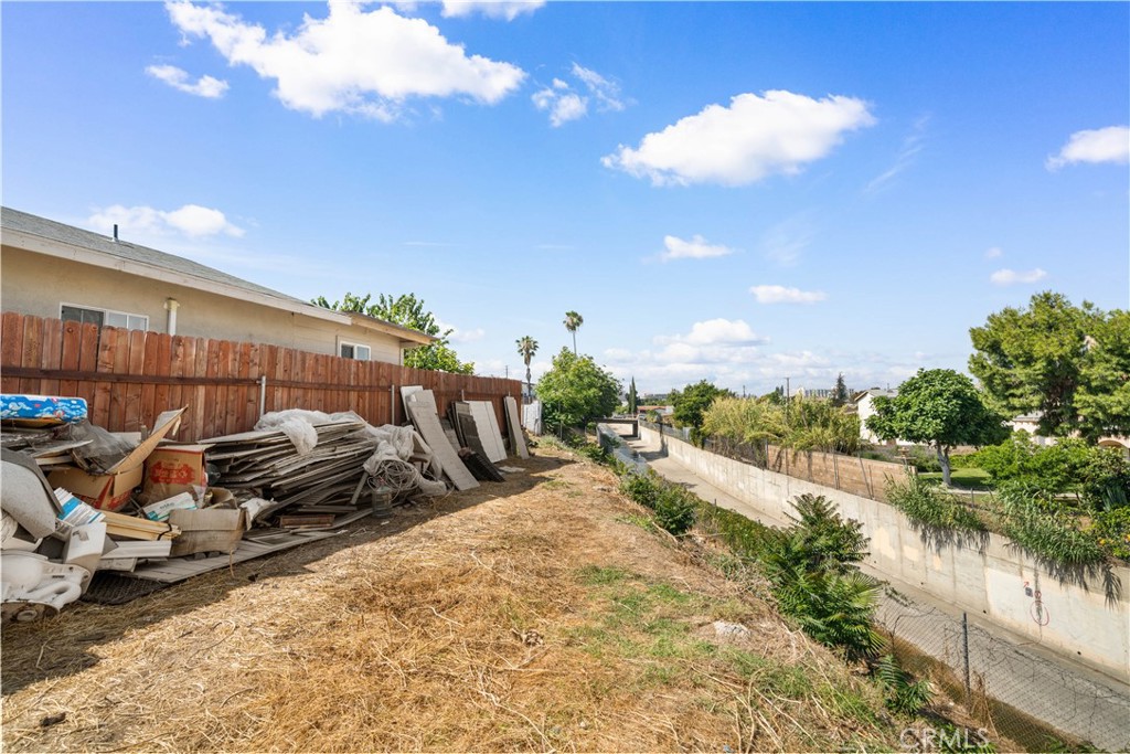 Property photo 33