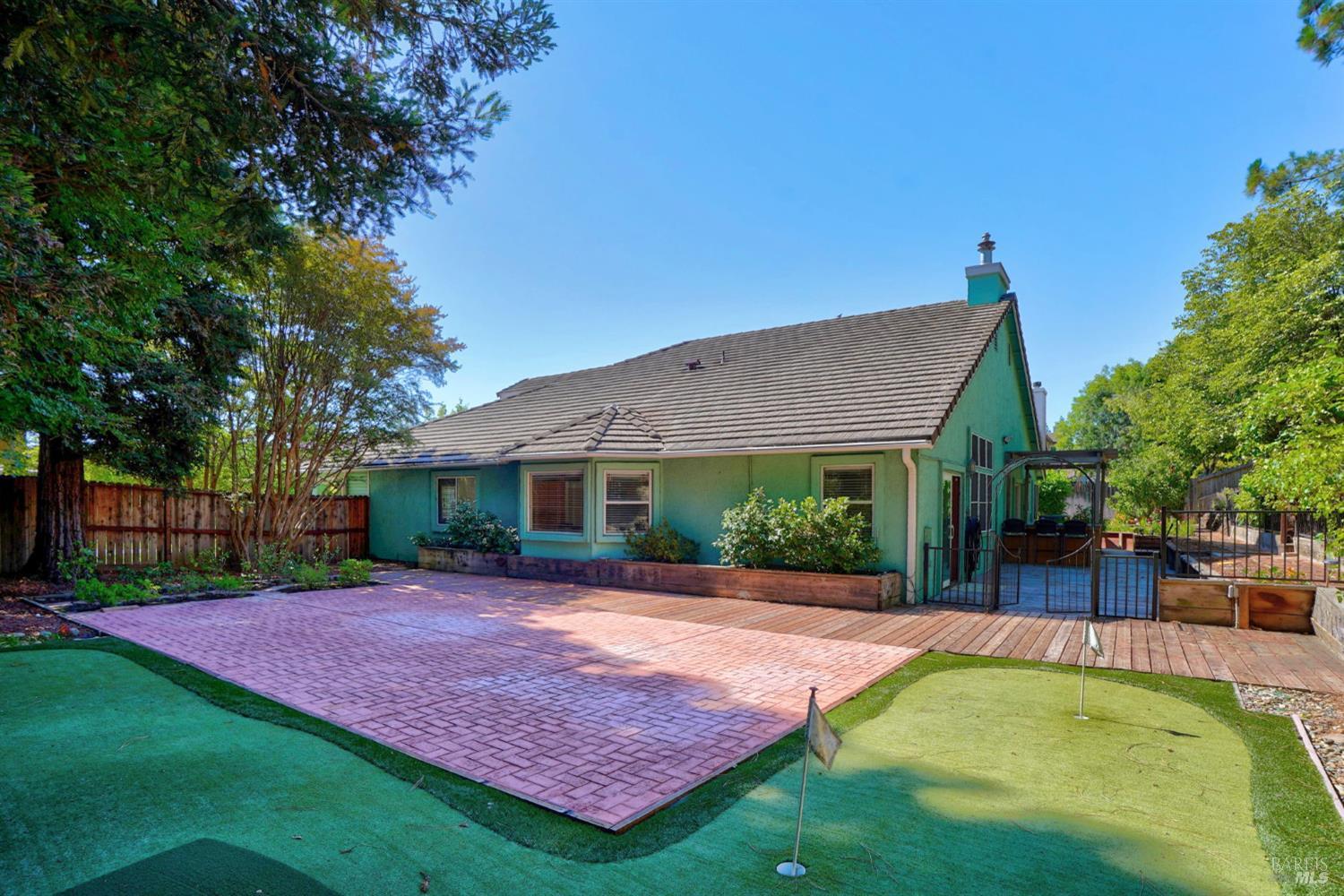 Property photo 31