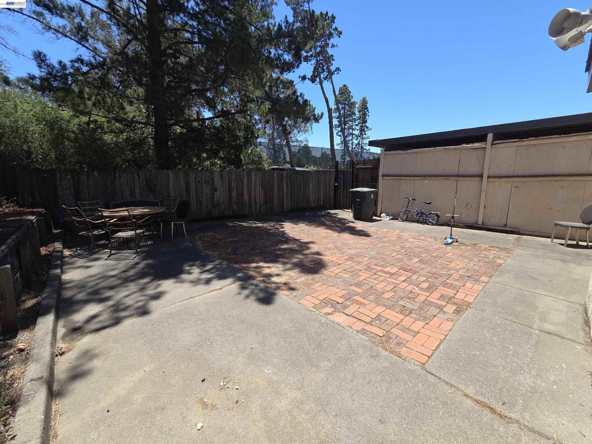 Property photo 28