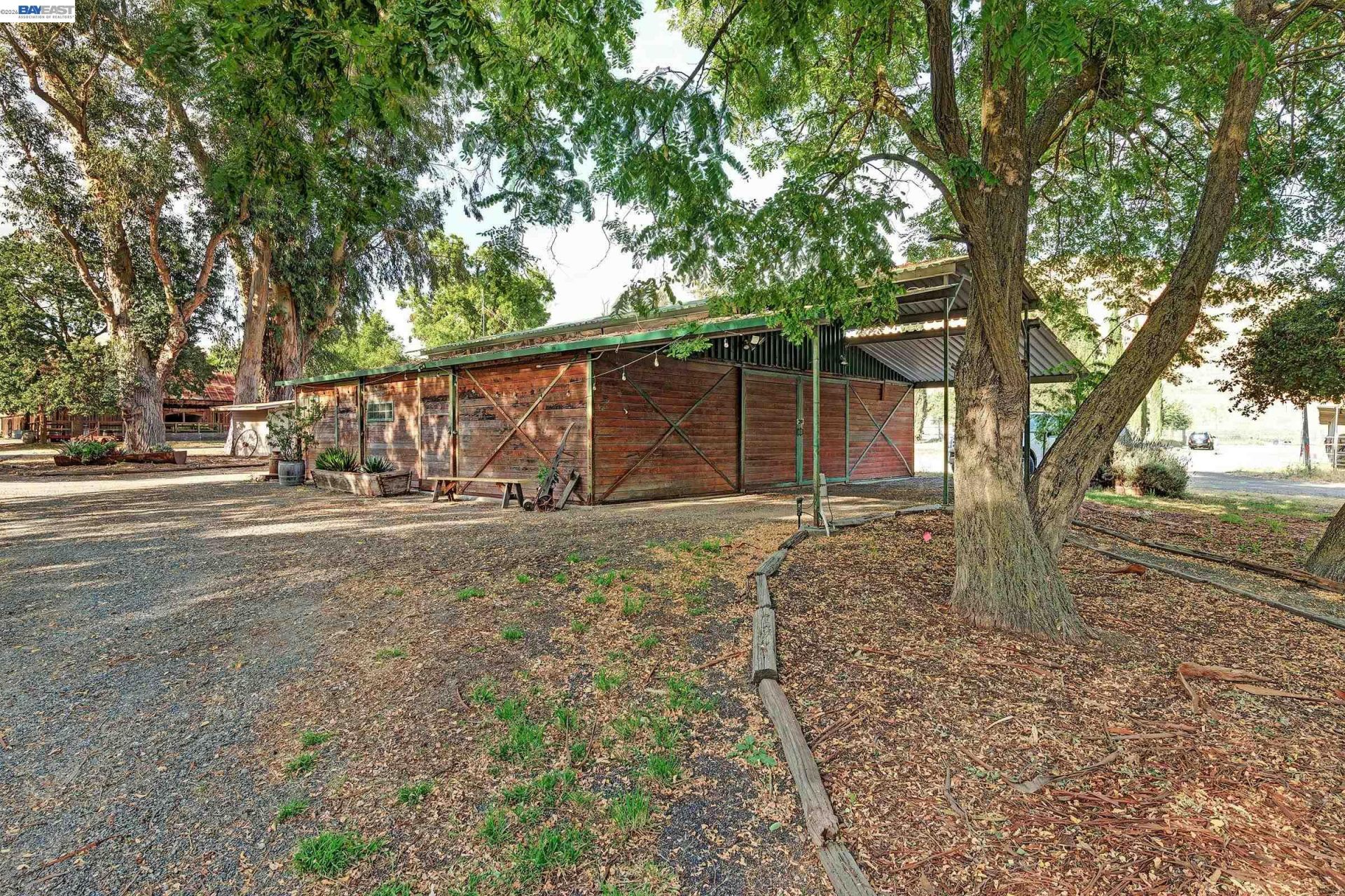 Property photo 22