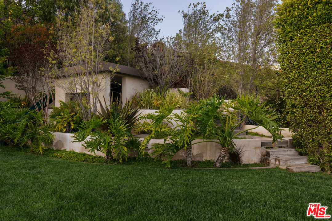 Property photo 37