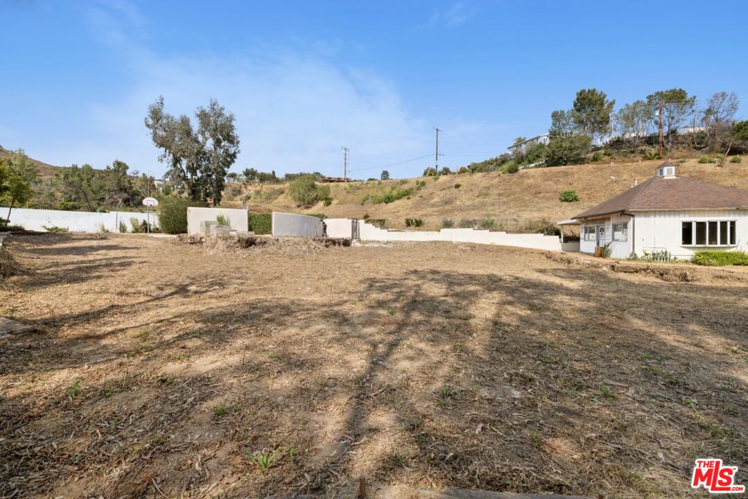 Property photo 24