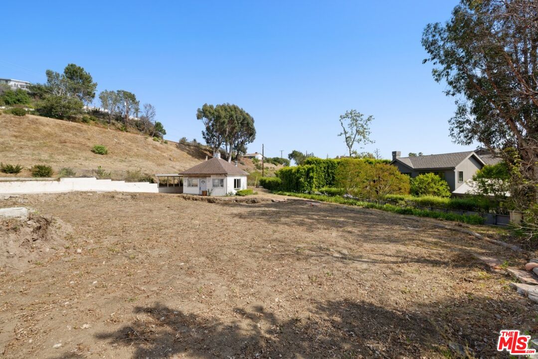 Property photo 25