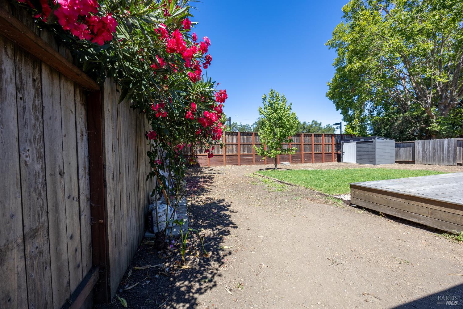 Property photo 33