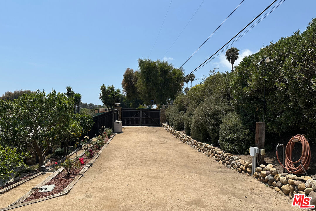 Property photo 31