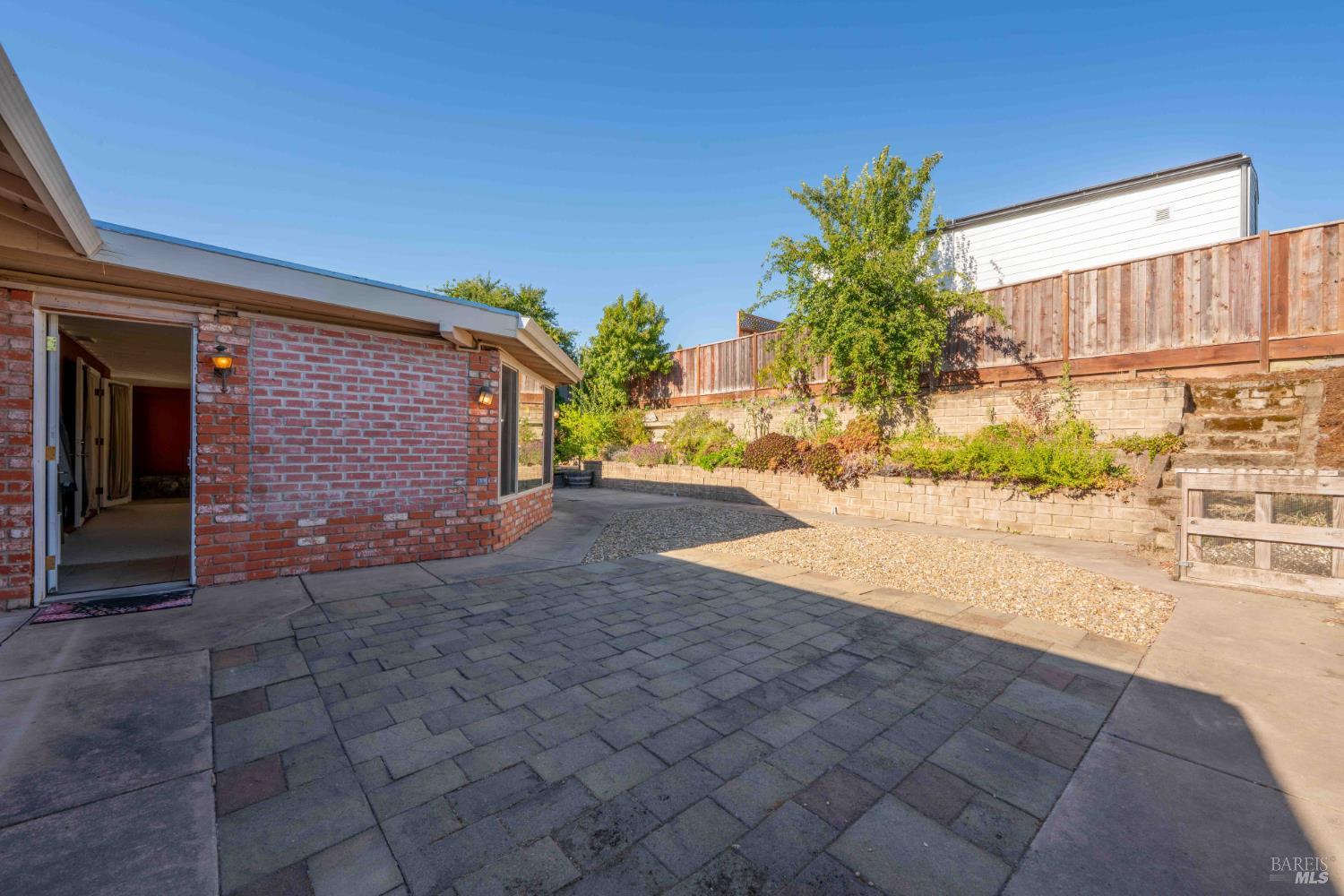 Property photo 40
