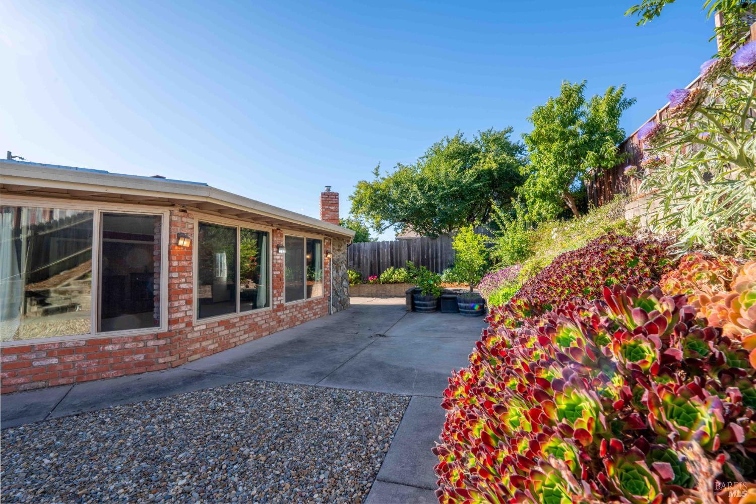 Property photo 42