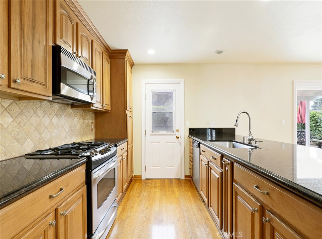 Property photo 24