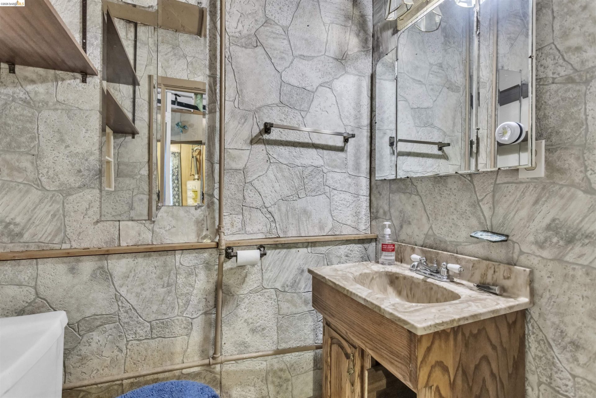 Property photo 33