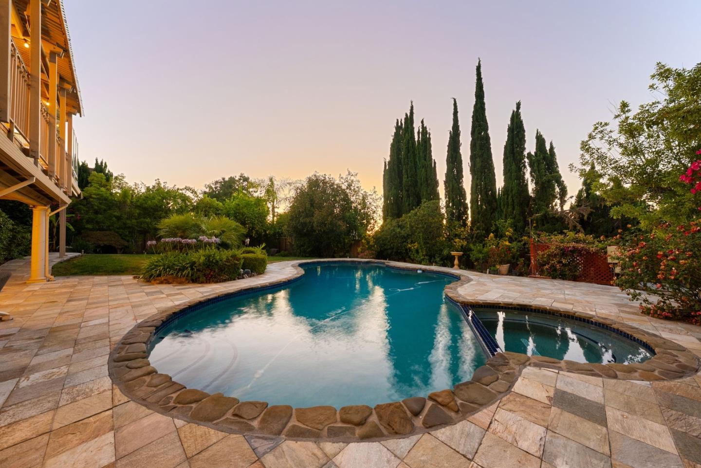 Property photo 16