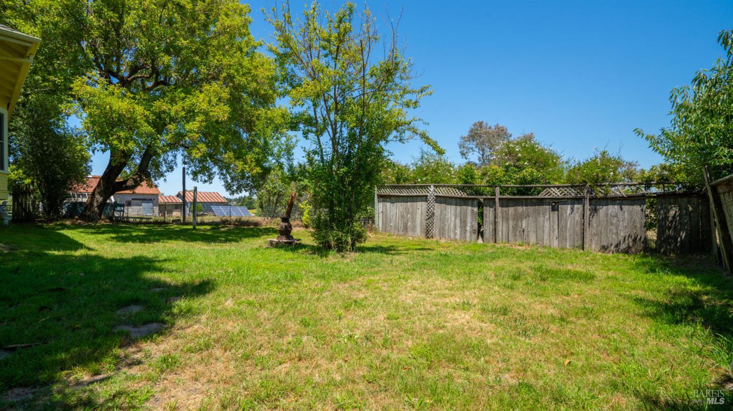 Property photo 31