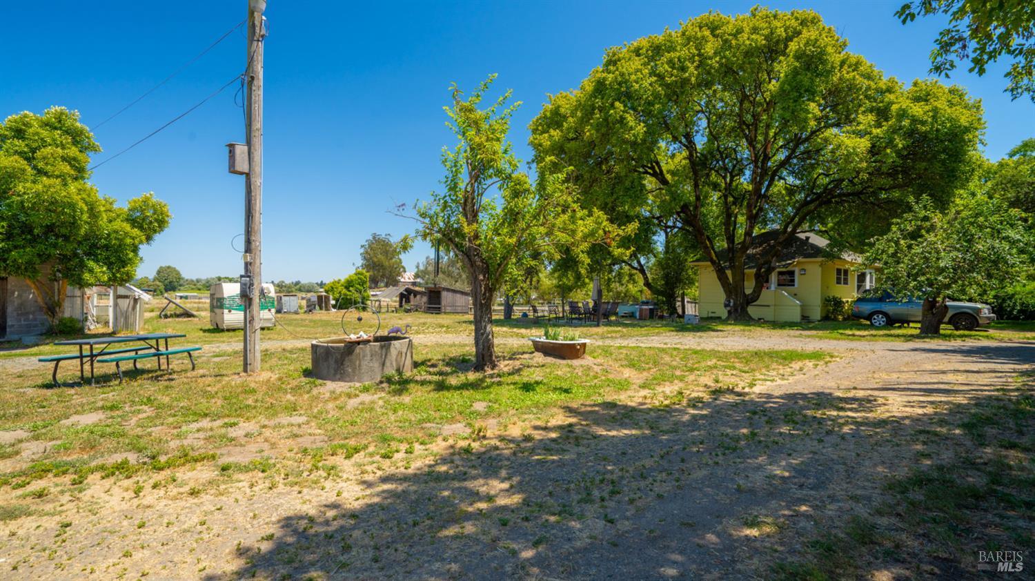Property photo 37