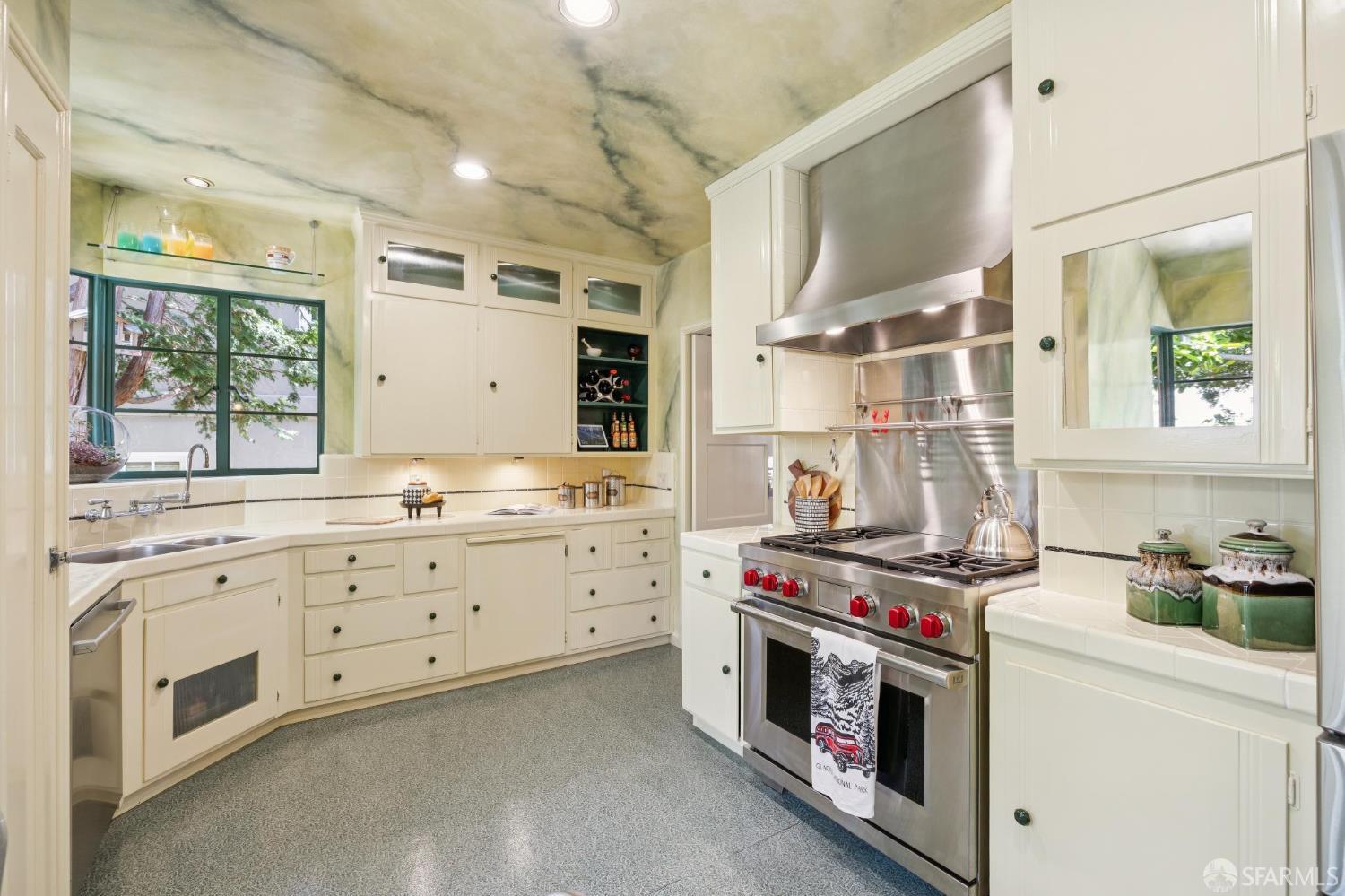 Property photo 33