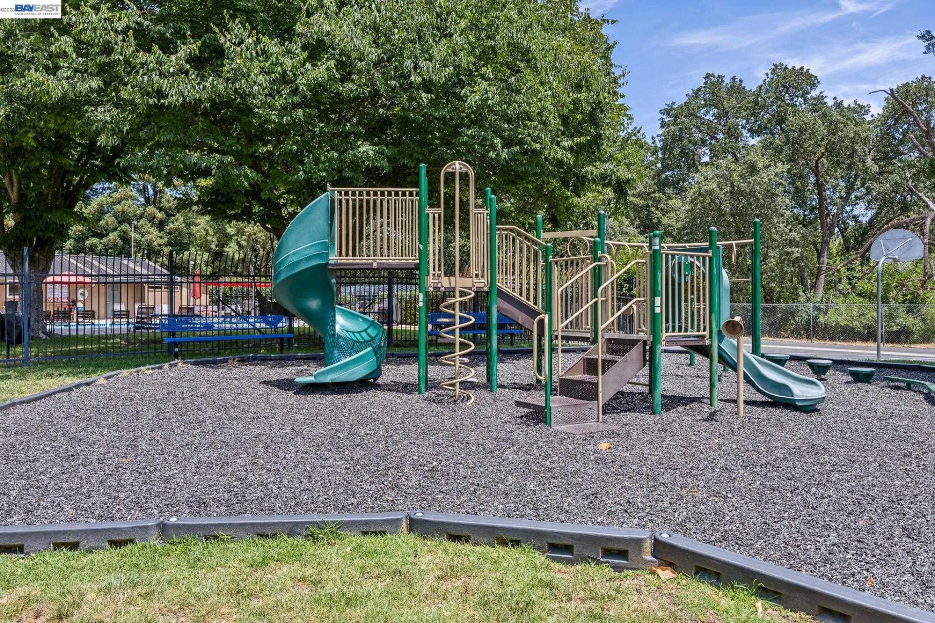 Property photo 38