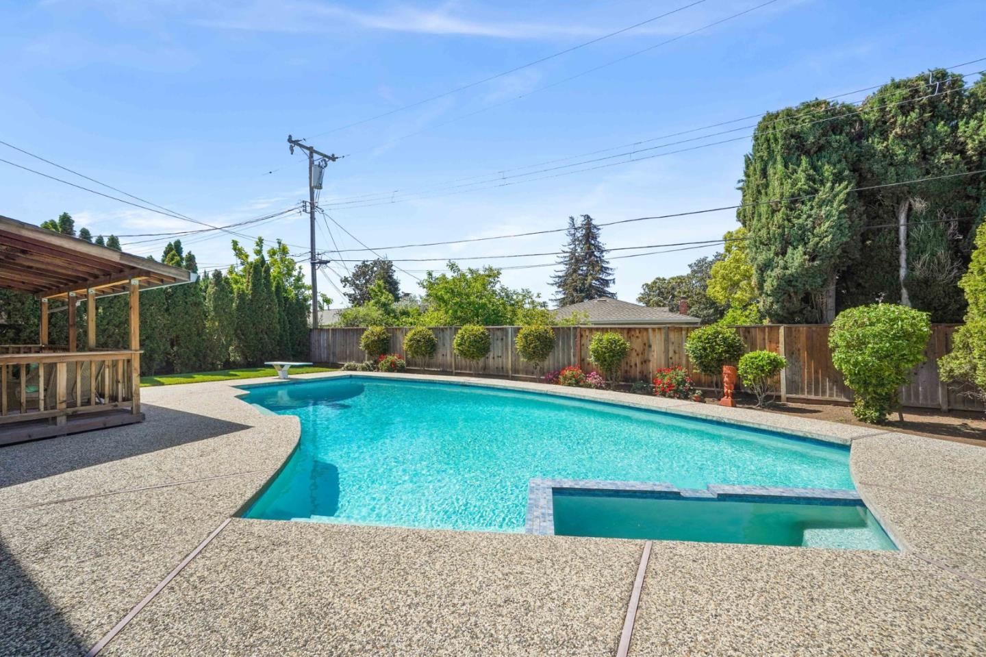 Property photo 37
