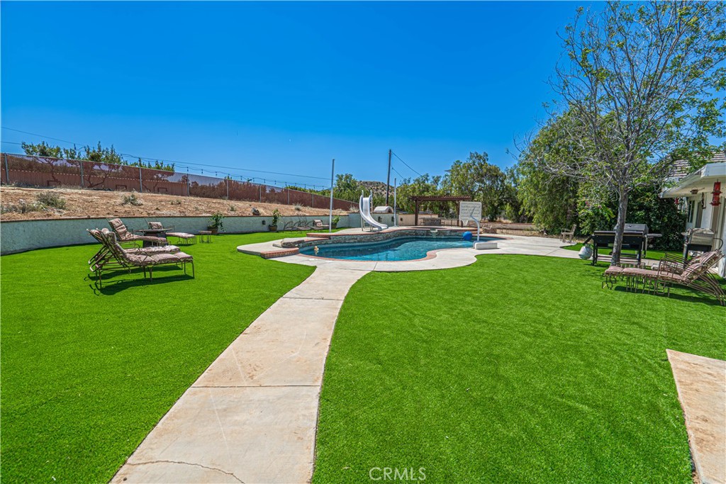 Property photo 37