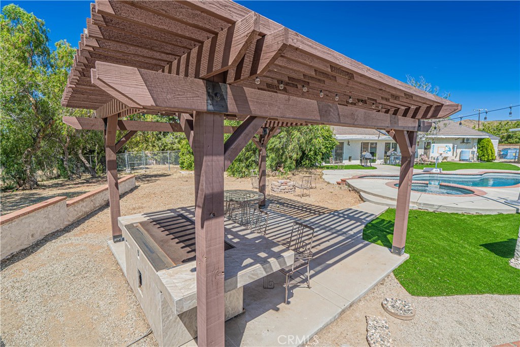 Property photo 43