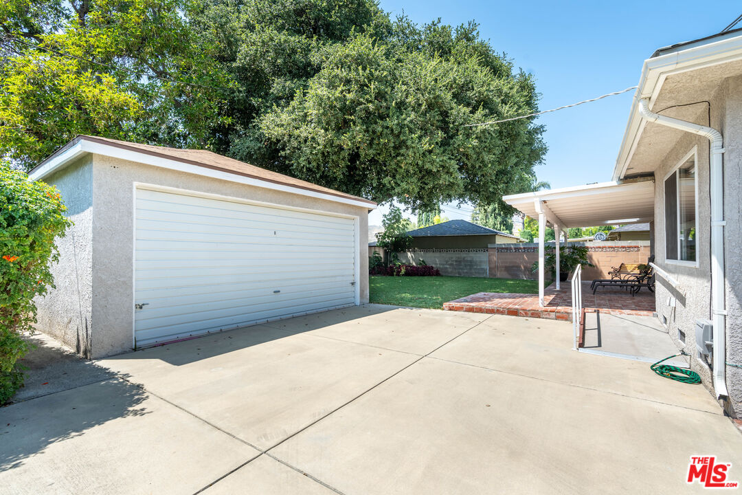 Property photo 28