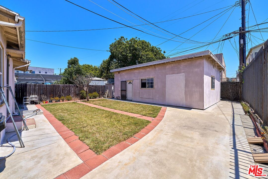 Property photo 24