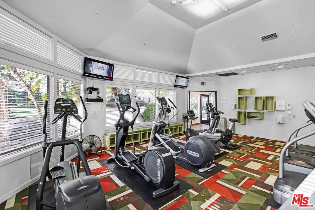 Property photo 37