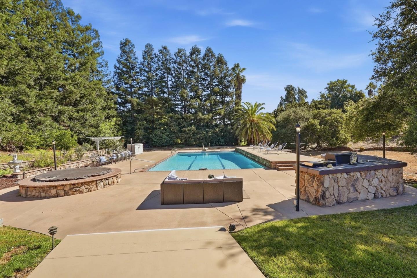 Property photo 40