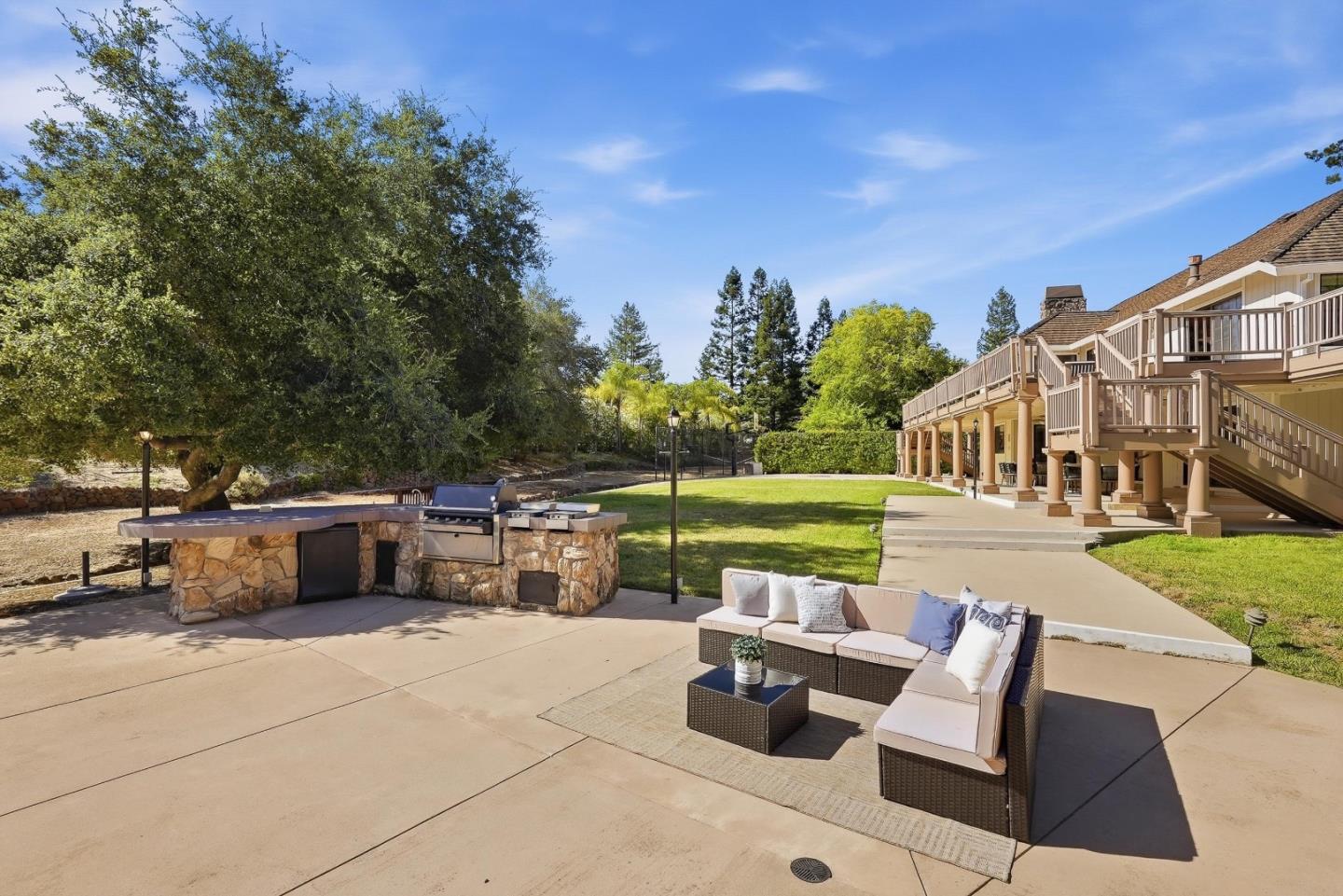 Property photo 43