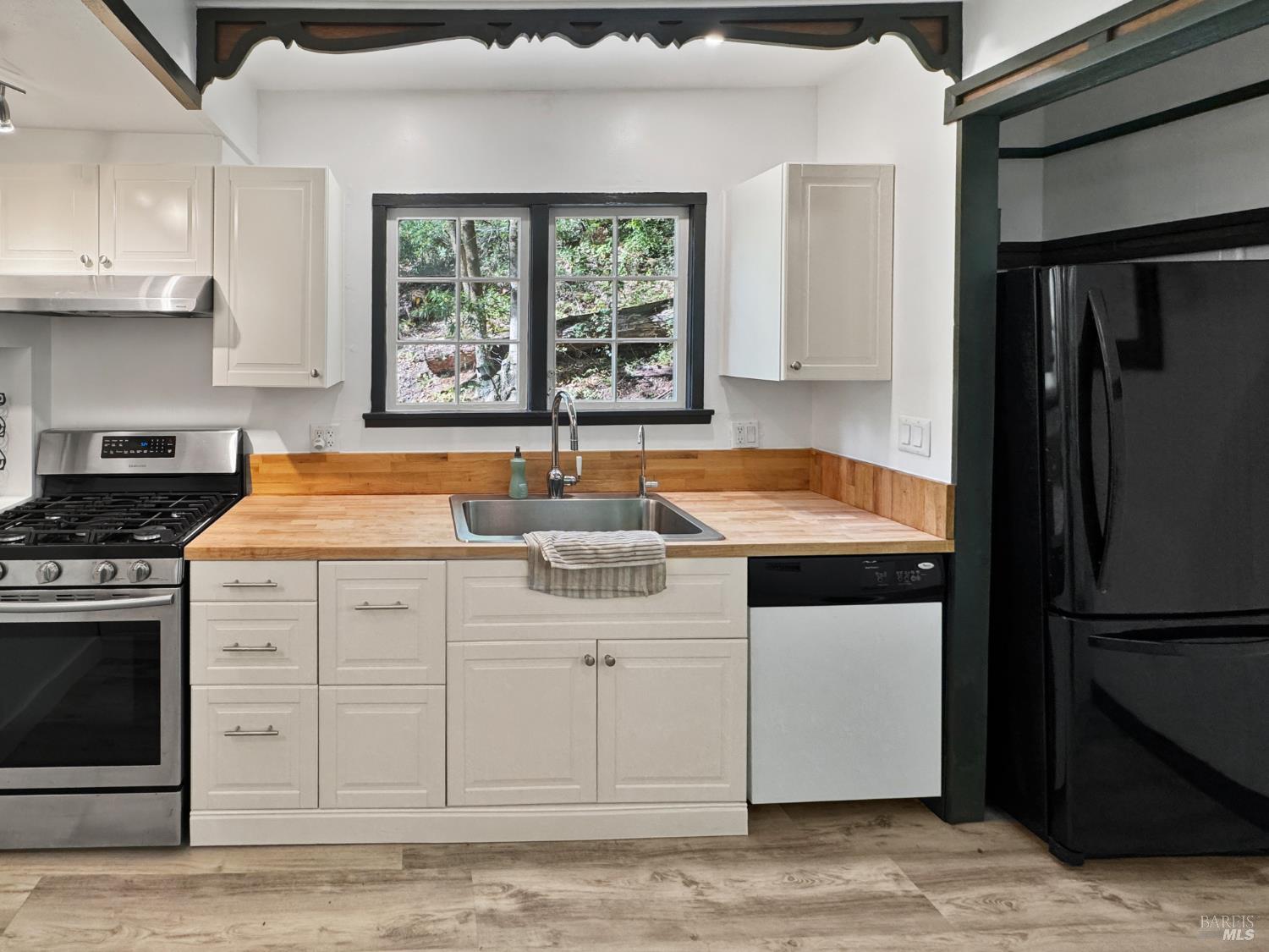 Property photo 34