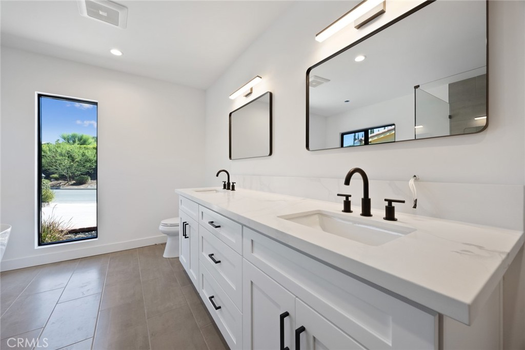 Property photo 50