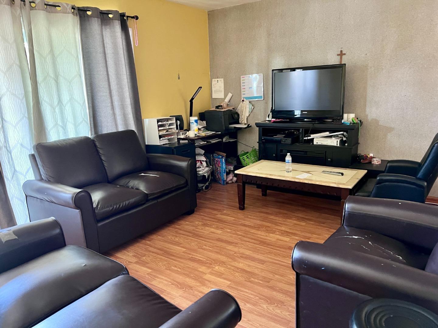 Property photo 24