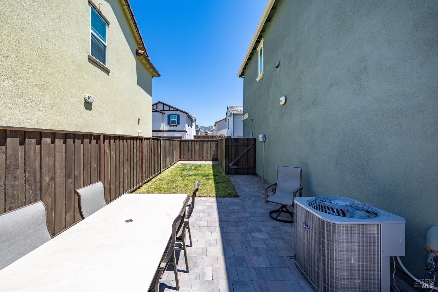 Property photo 38