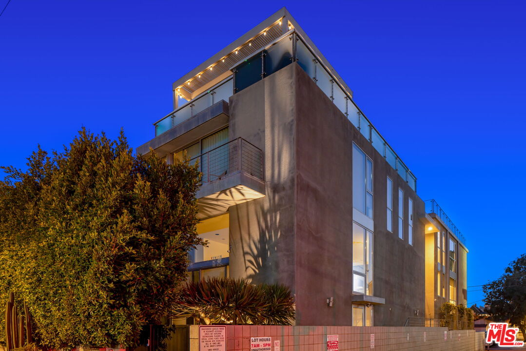 Property photo 33