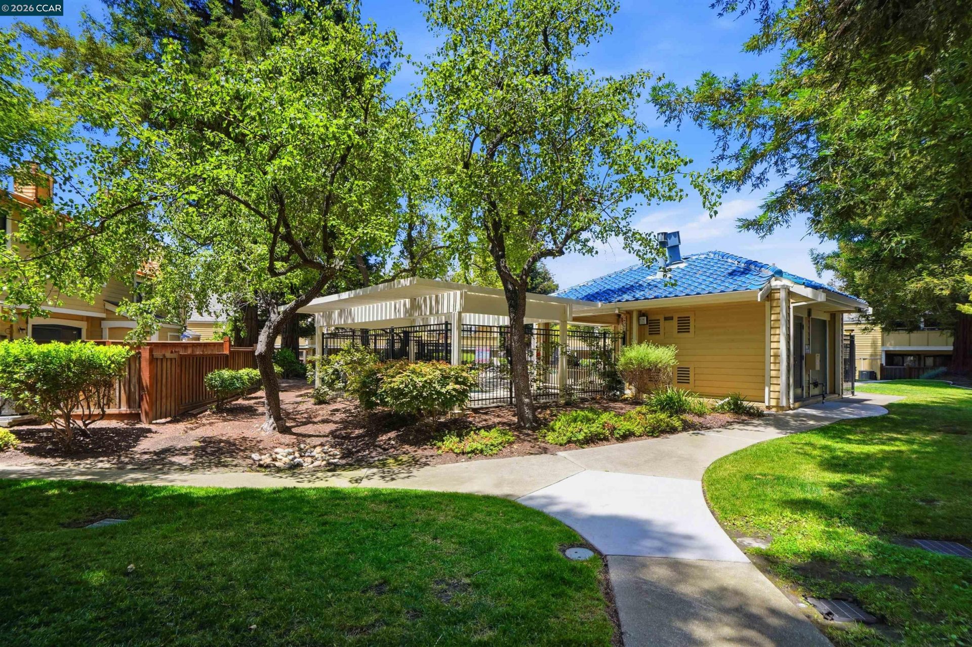 Property photo 33