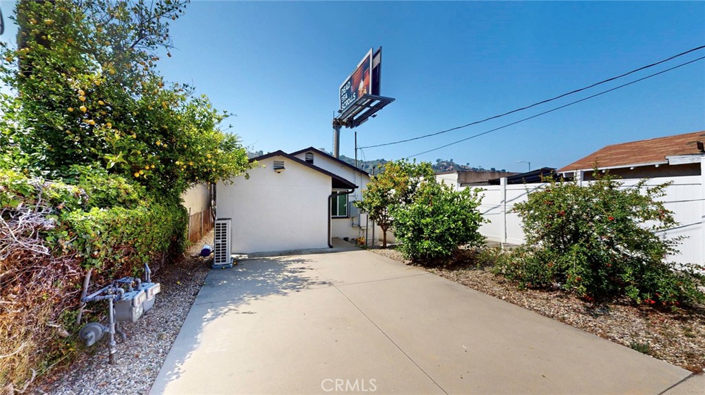 Property photo 31