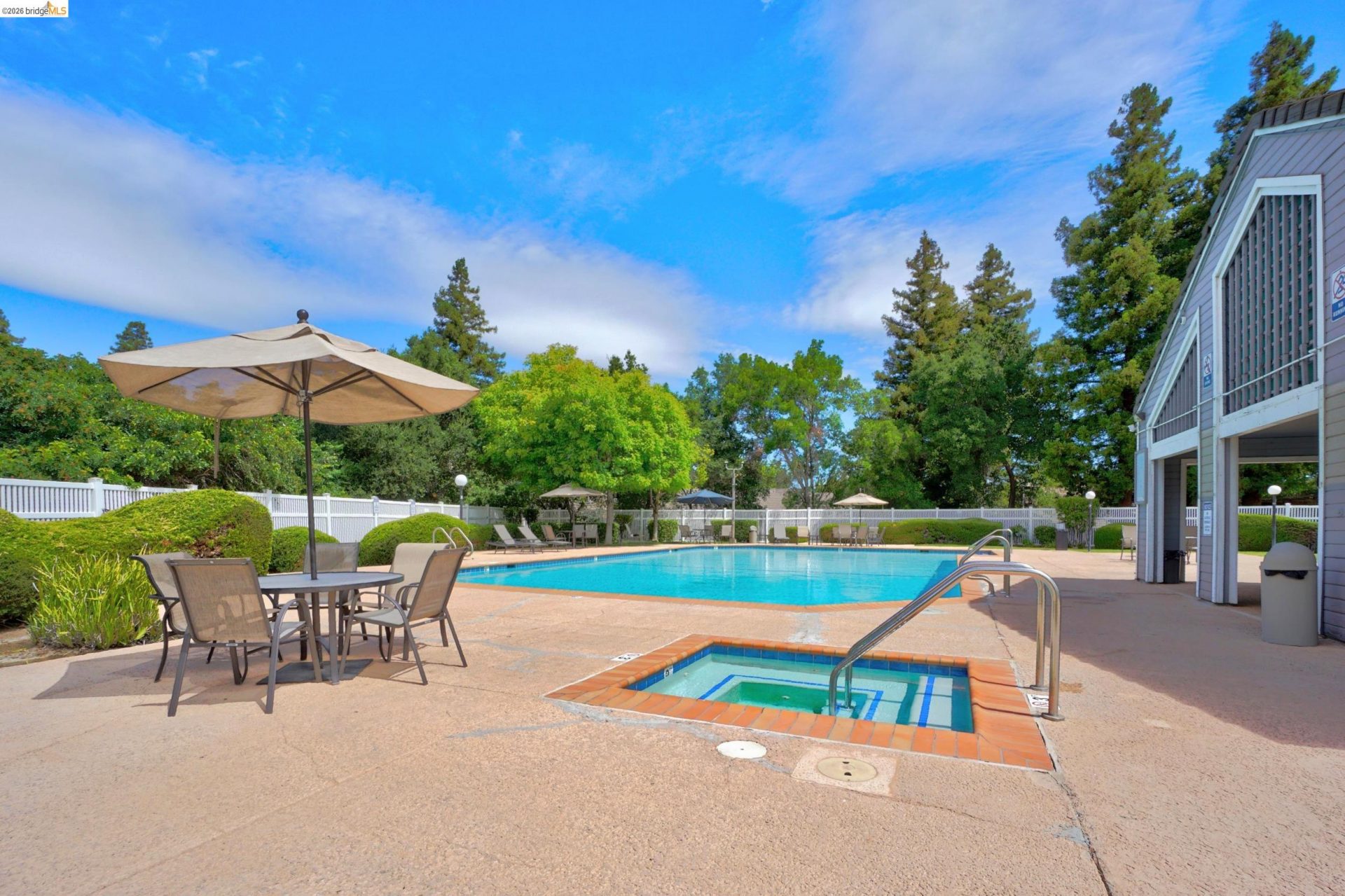 Property photo 40