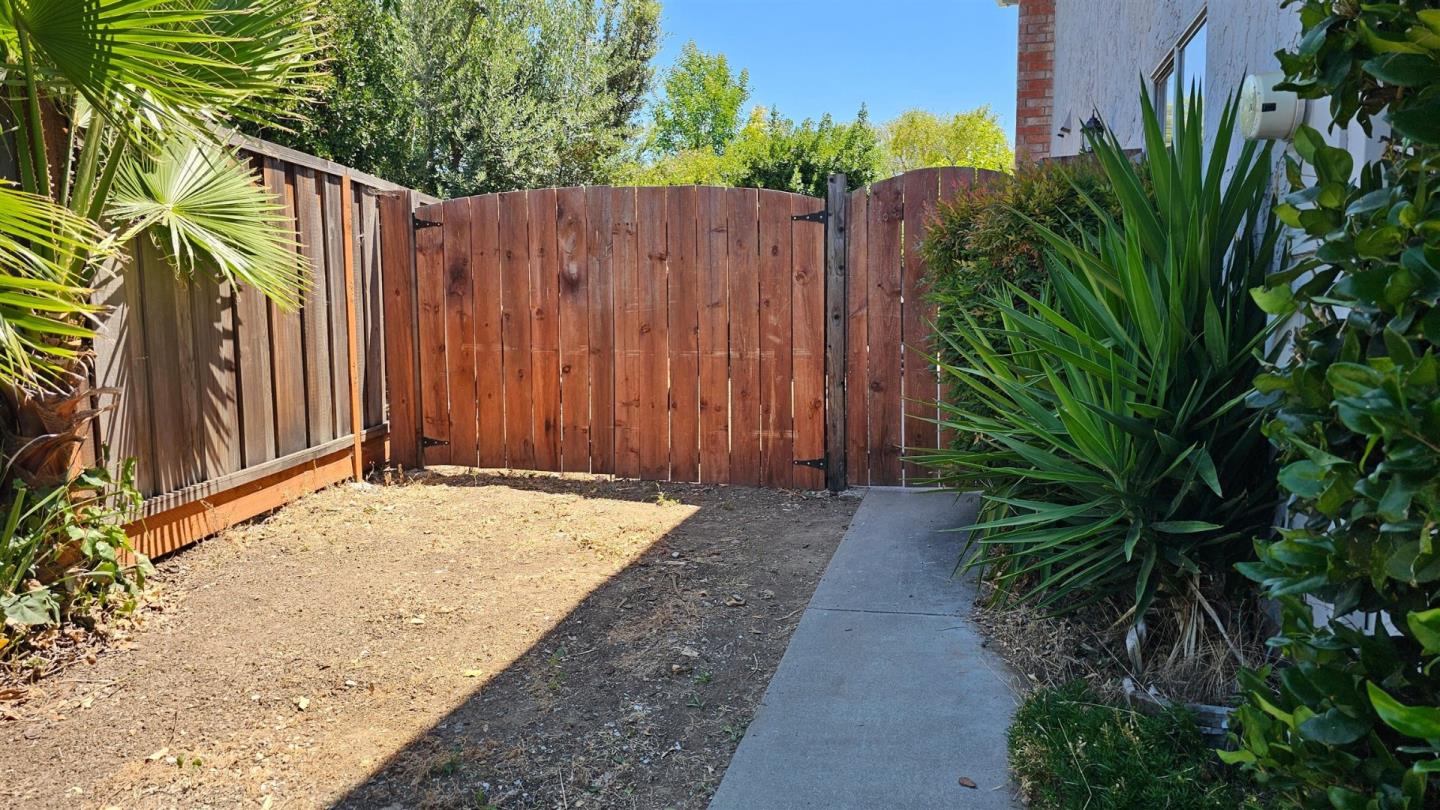 Property photo 41