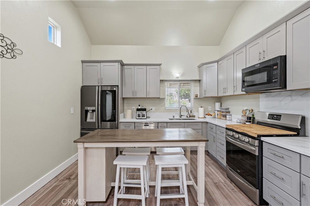 Property photo 24