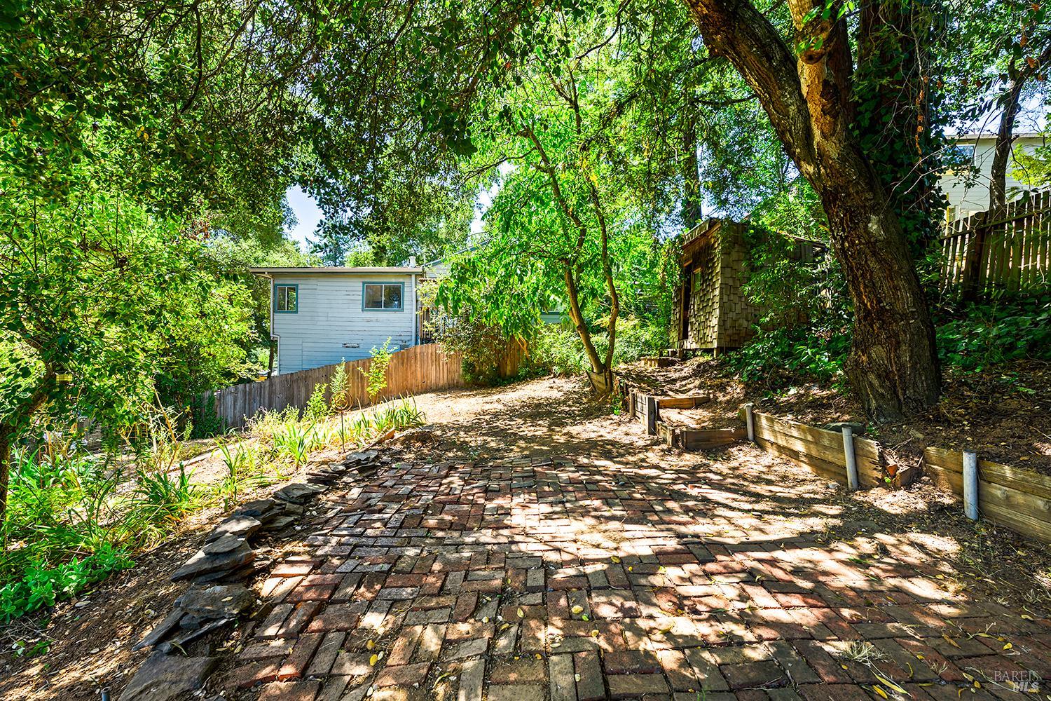 Property photo 32