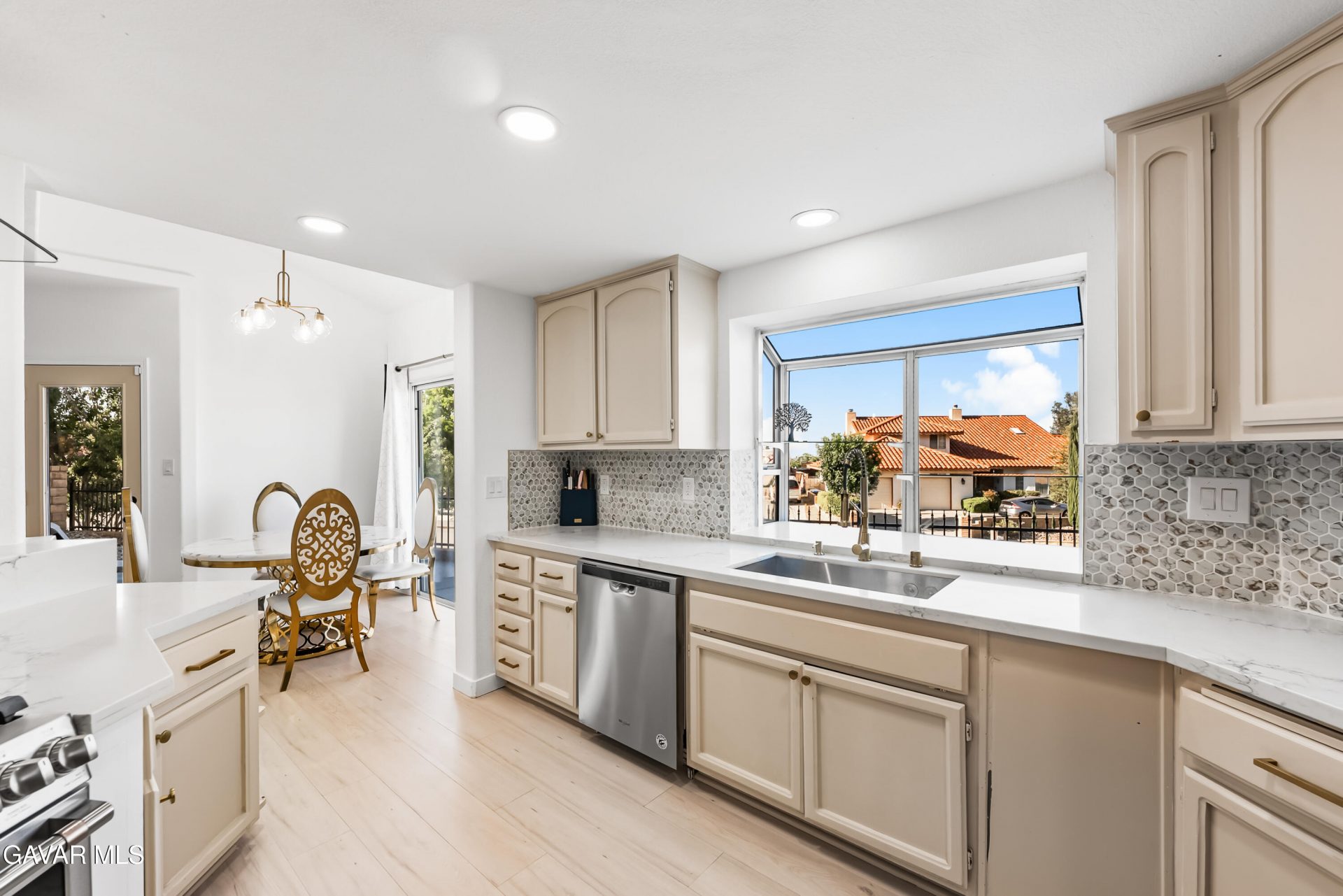 Property photo 34