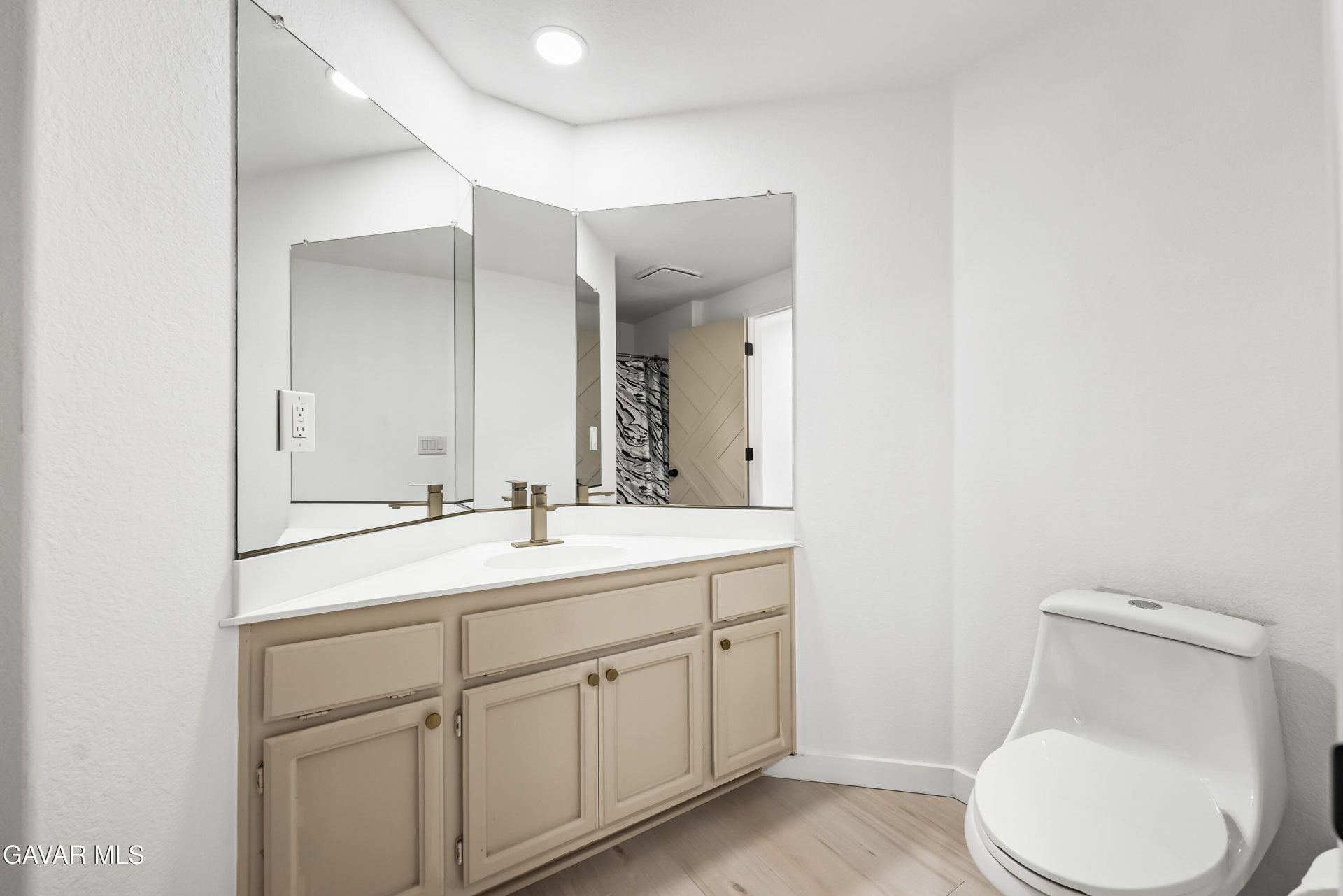 Property photo 51