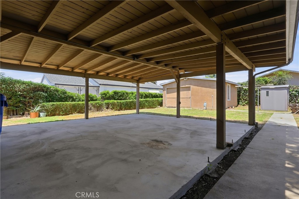 Property photo 33