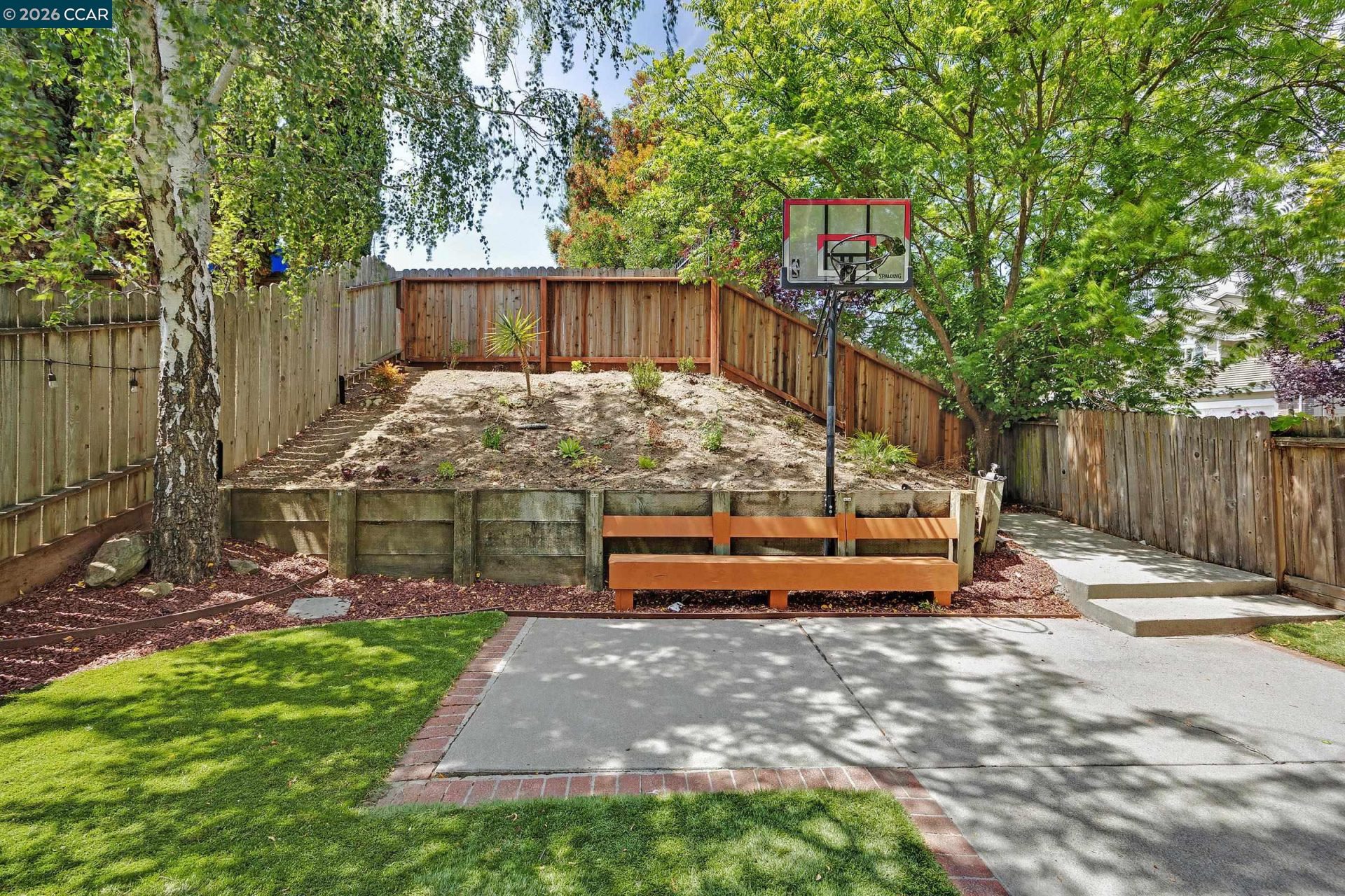 Property photo 35