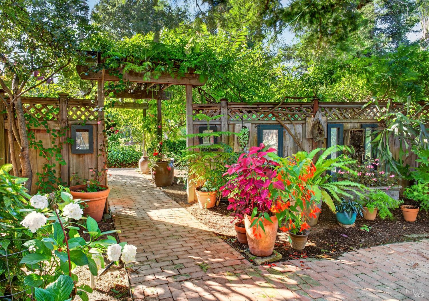 Property photo 33
