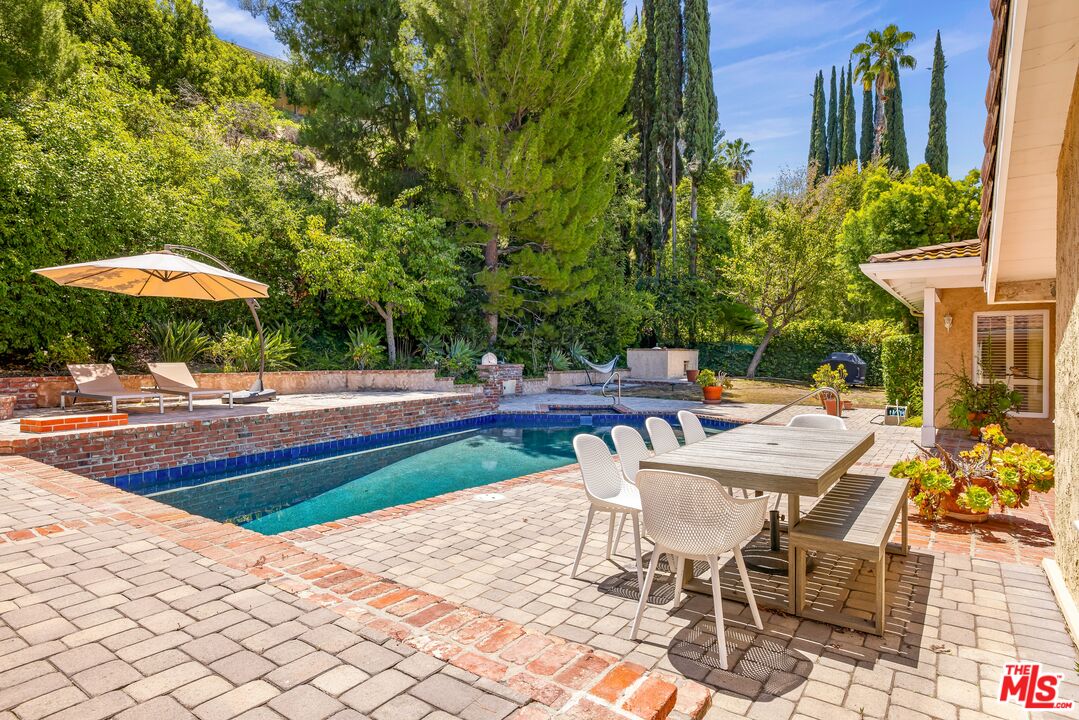 Property photo 24