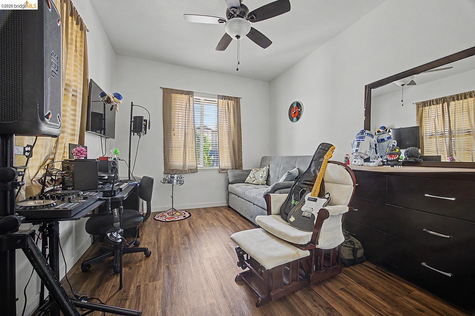 Property photo 28