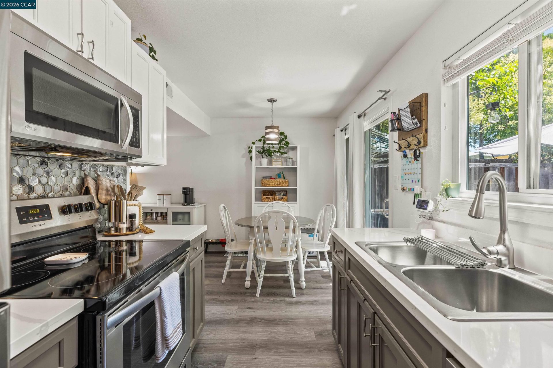 Property photo 33