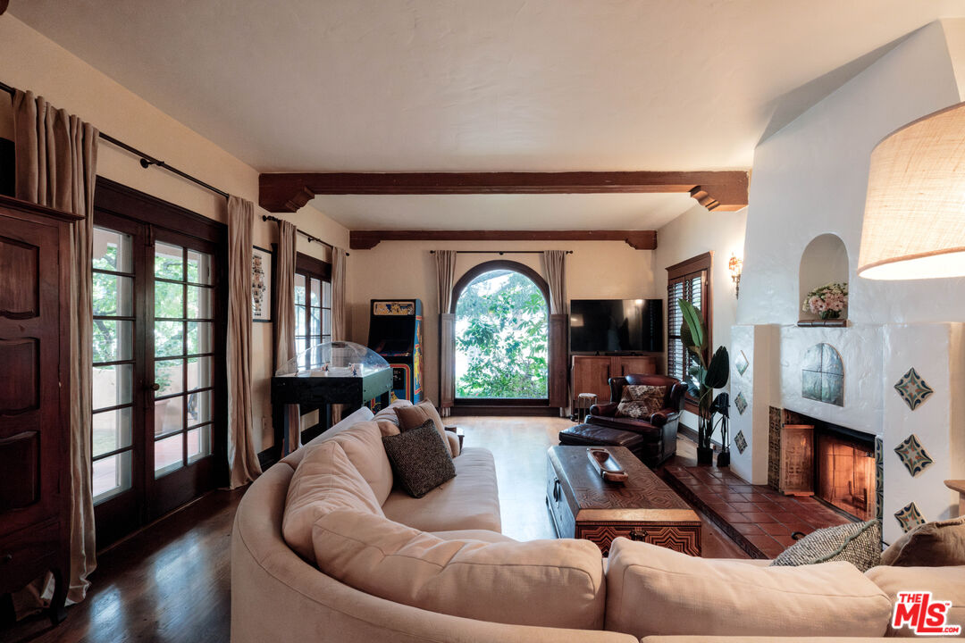 Property photo 12