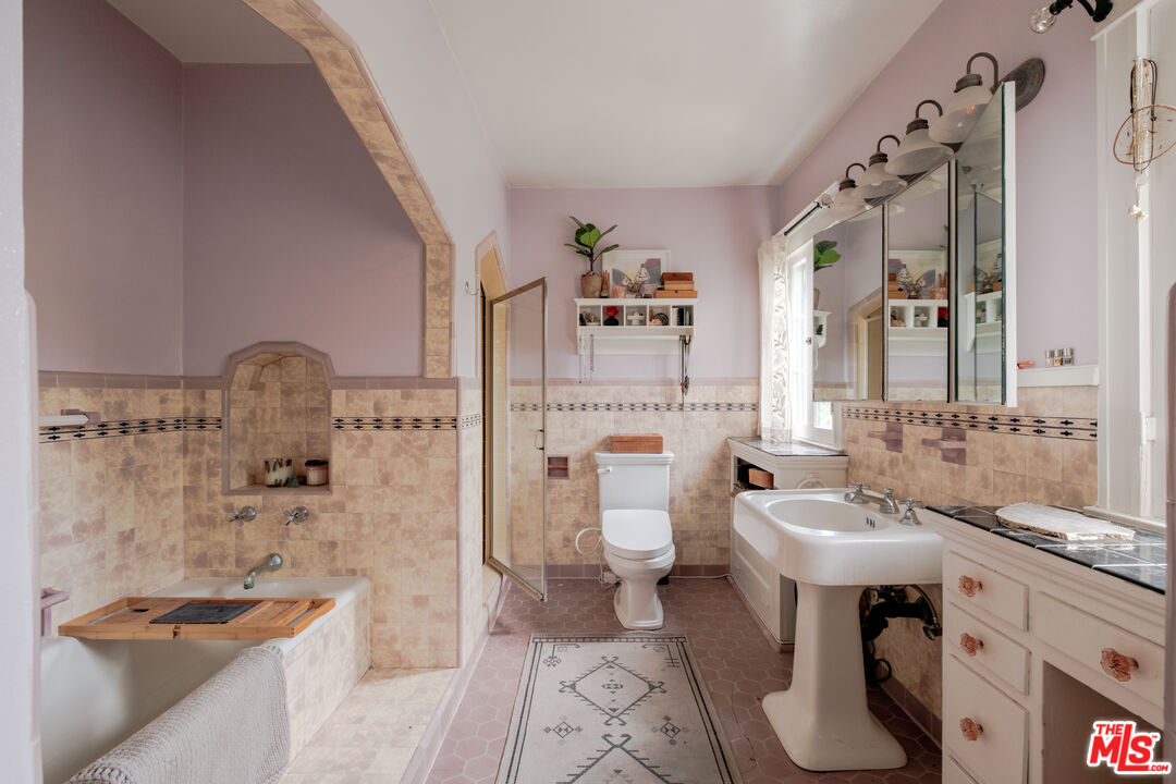 Property photo 24