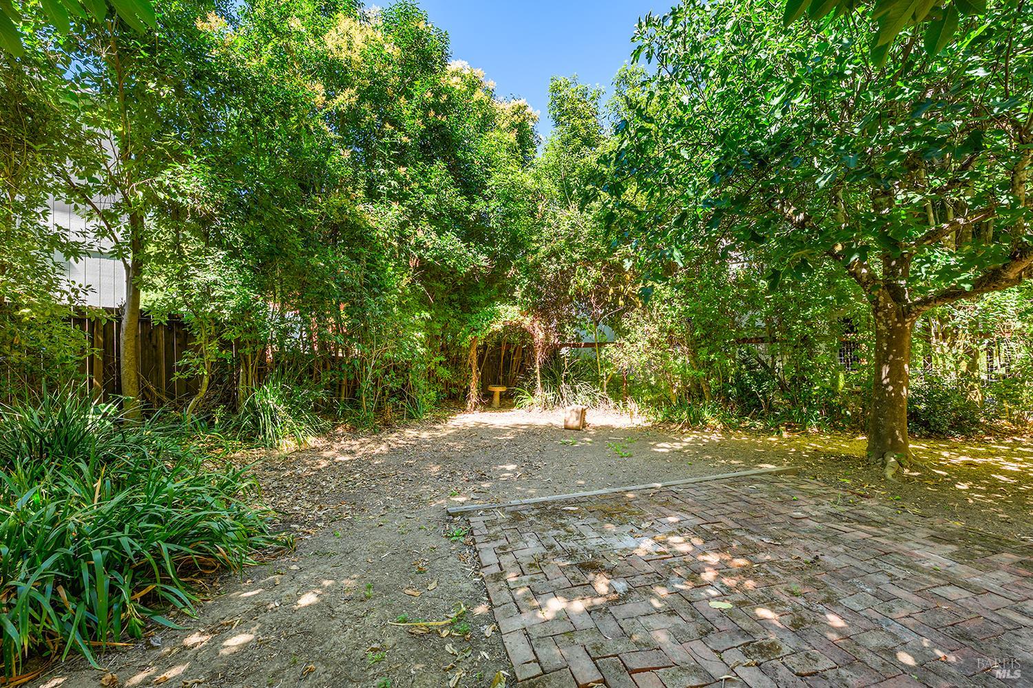Property photo 25