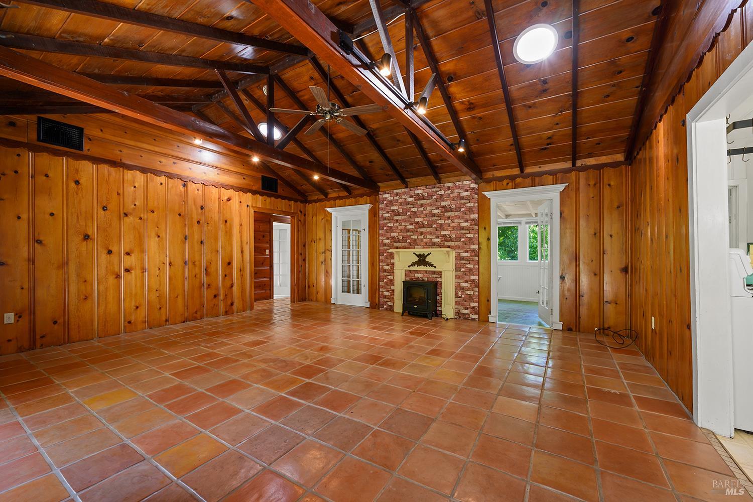 Property photo 35