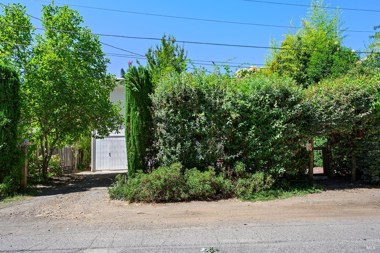Property photo 40